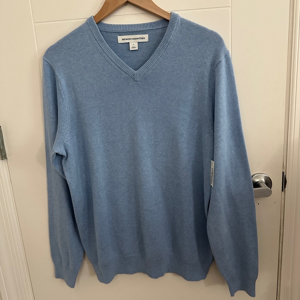 Amazon Essentials Men's Light Blue V-Neck Sweater